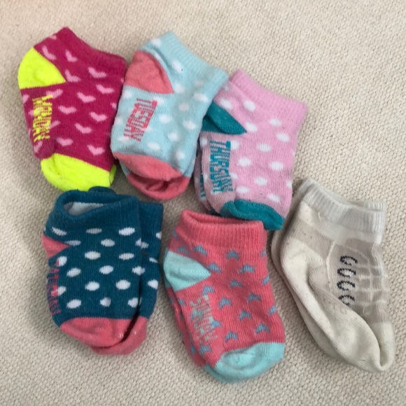 6 pairs of socks nb-3mo baby girl. Firm price - Picture 2 of 2